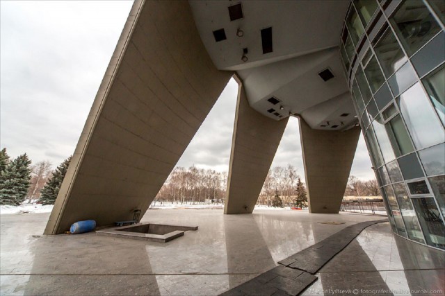 337 метров
