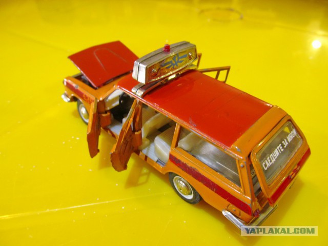 Модели автомобилей 1:43 СССР + бонусом модели Bburago и запчасти