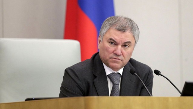 Володин призвал вернуться уехавших россиян, пока не поздно