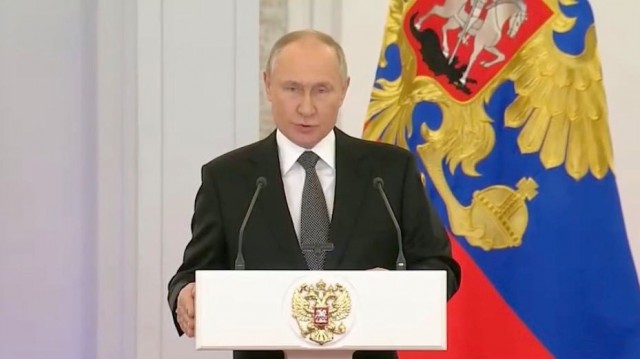 Путин объявил, что будет участвовать в президентских выборах в 2024 году