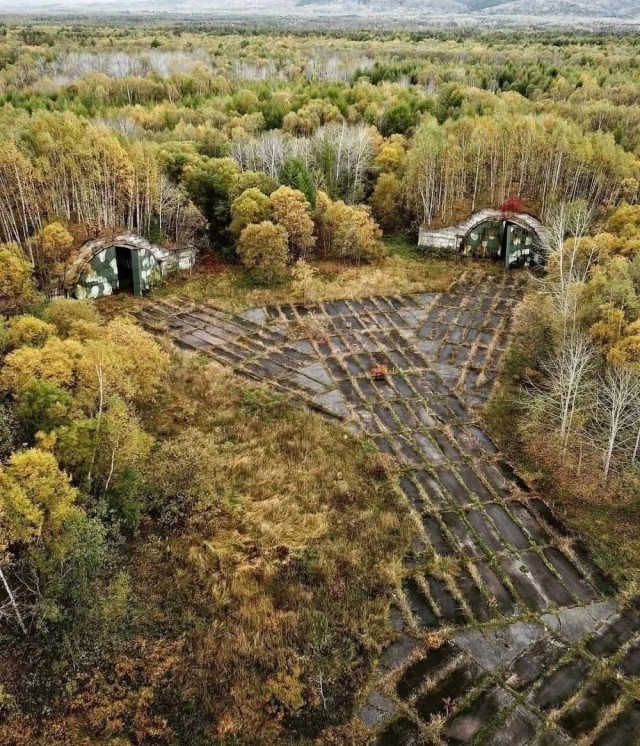 Когда то военные аэродромы СССР выглядели так