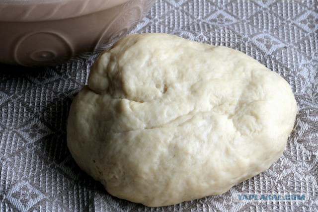 Ватрушки со смородиной и шоколадом