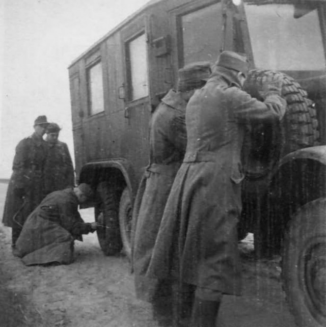 Фронтовой грузовик вермахта Einheitsdiesel
