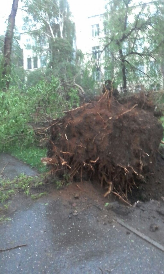 Ураган (сильный шквал) в Нижнем Тагиле
