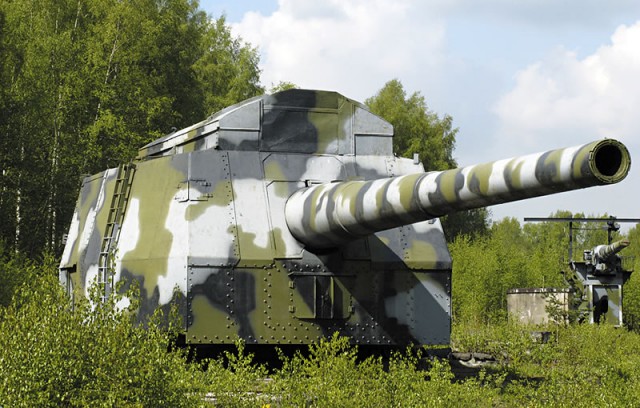 Гибель линейного крейсера «Худ» 24 мая 1941 года, спаслось трое.