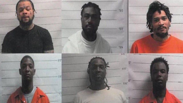 10 человек сбежали из тюрьмы в Новом Орлеане через дырку в туалете