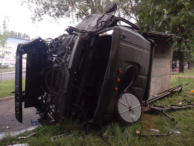 Начался обстрел аэродрома и окрестностей в Донецке