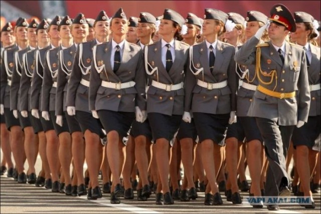 Правая нога Анджелины Джоли