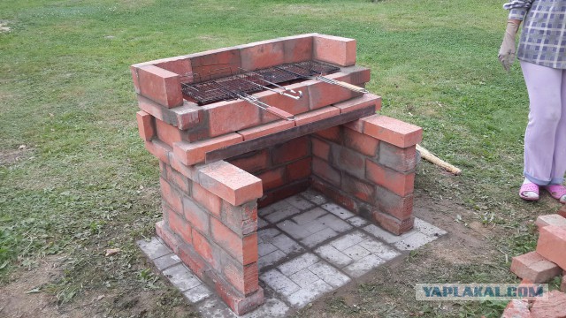 Строительство мангала на даче или куда девать