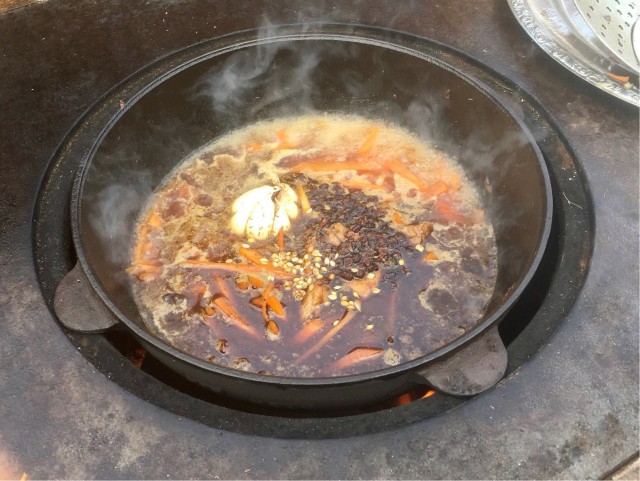 Открытие сезона «сверху без» или мясное жаркое.