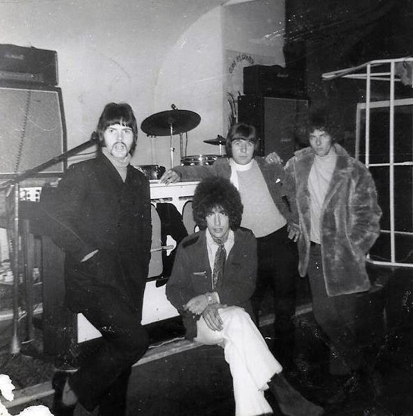 Музыка и музыканты: от The Gods до Uriah Heep