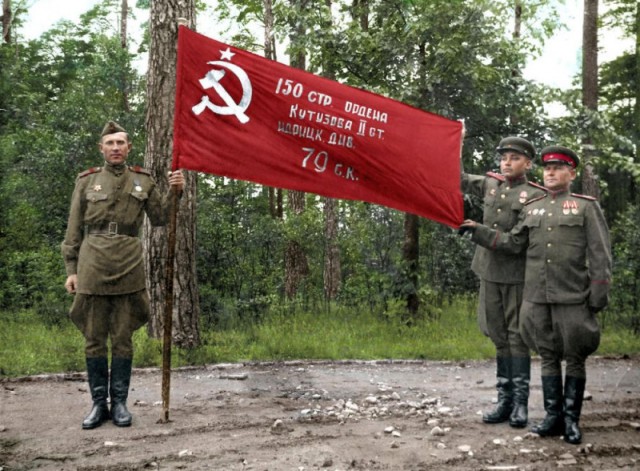 1945 год в 84 фотографиях