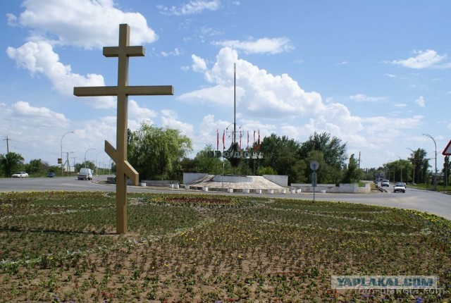 Венки и кресты могут исчезнуть с российских дорог