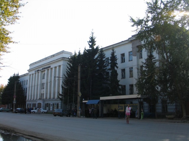 Как умирал Курганский завод колёсных тягачей