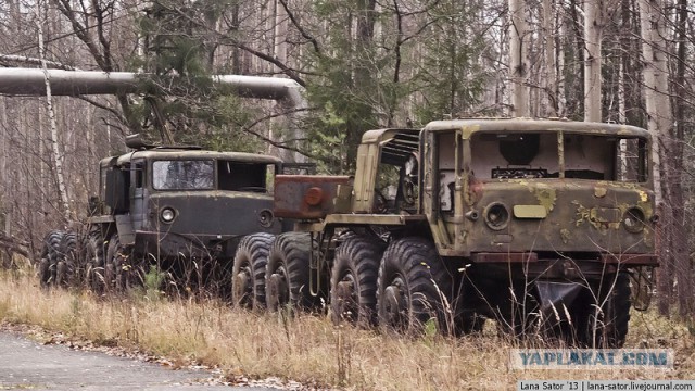 Вечный ремонт. Заброшенная военная техника.