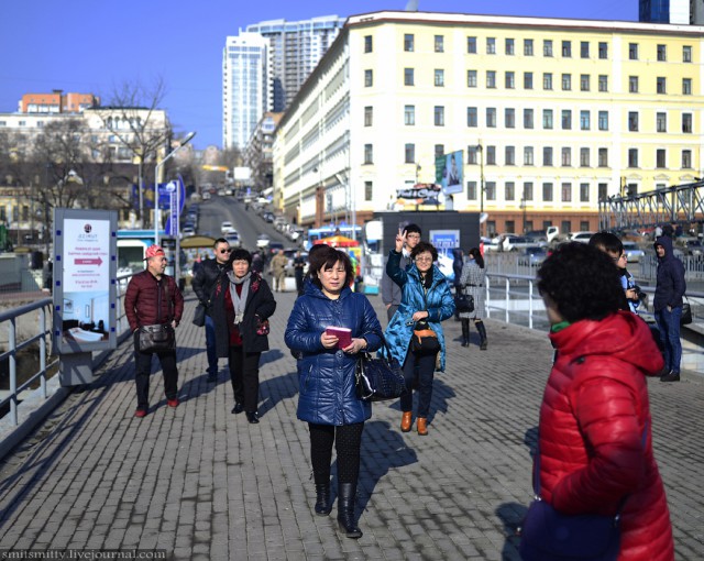 Китайские туристы во Владивостоке