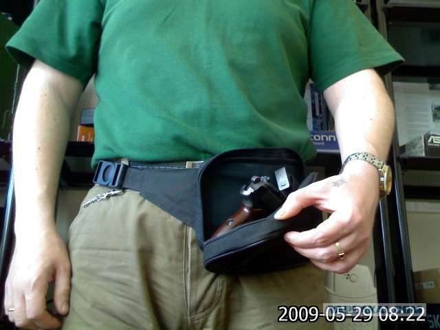 Пистолет помог женщине отбиться от похитителя