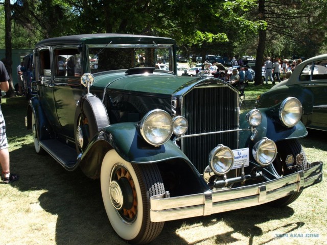 Выставка старинных автомобилей в Квебеке, Канада.