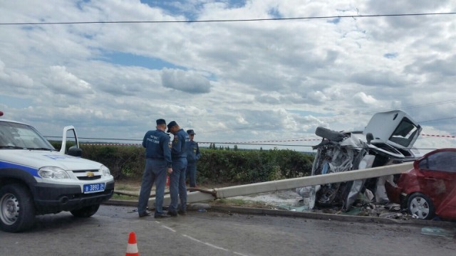 Пассажирка и водитель "четырнадцатой" из Волжского за свой маневр заплатили жизнями
