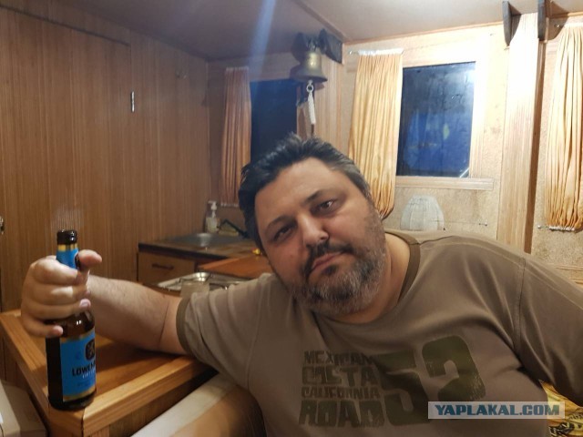Поход на катере бухта Казачья (Севастополь) к мысу Тарханкут (Оленёвка) в сентябре 2019