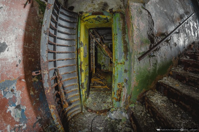 Обычный сарай посреди тундры оказался спуском в оставленный военными «засекреченный» бункер