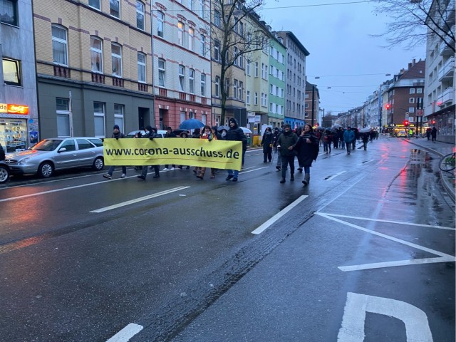 В Дюссельдорфе прошли очередные протесты против ковидных мер