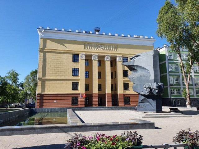 Но все-таки она наша... наша Куйбышев