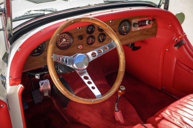 1969 Excalibur Series 1. Автопятница №31