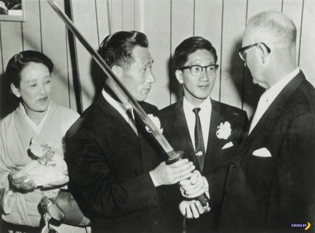 Привет, это я ваш город бомбил!