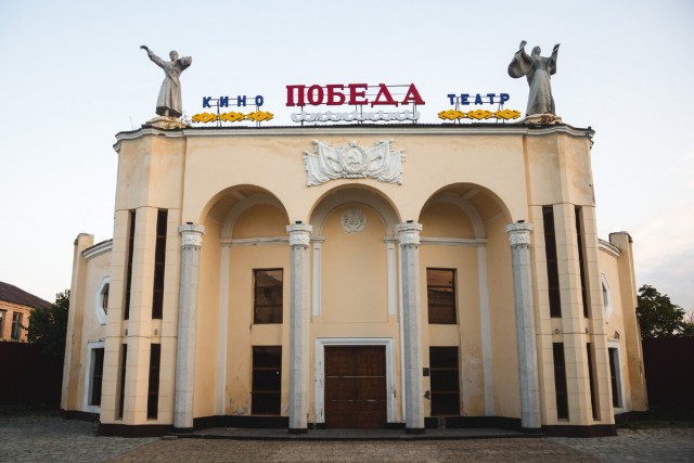 Зачем в Лондоне построили фальшивый дом?