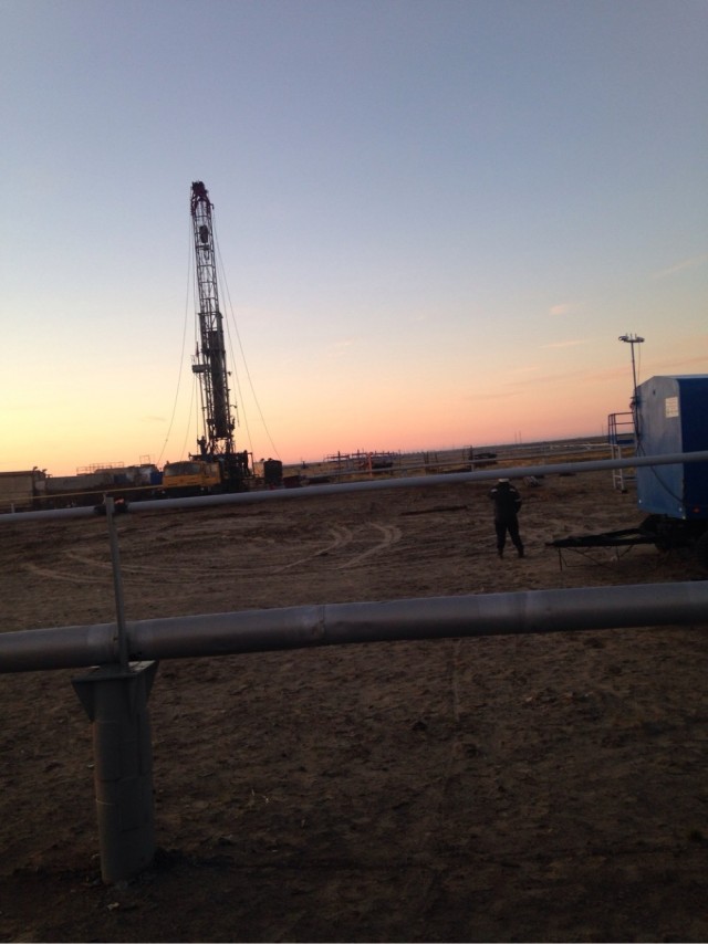 С Днём Нефтяника