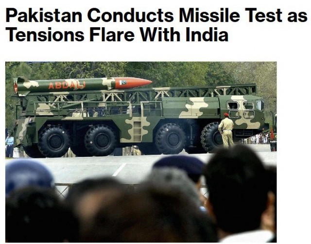 Пакистан испытал дальнобойные ракеты на фоне напряженности отношений с Индией