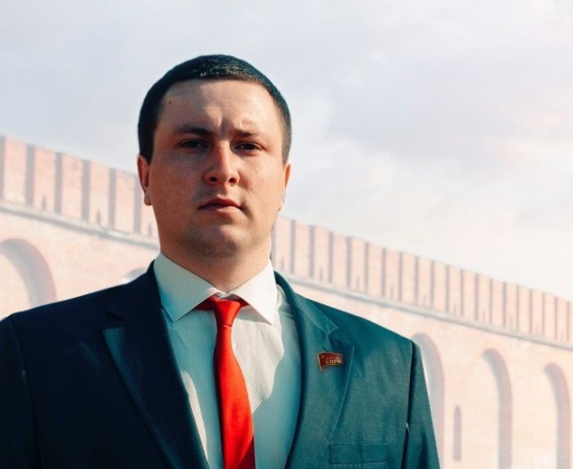 У них от коммунистов одно только название
