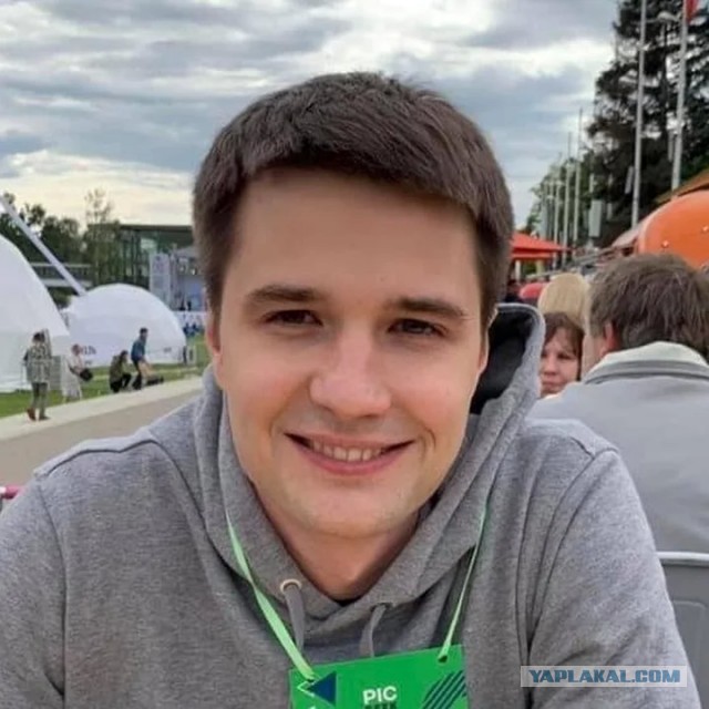 От «Пикабу» отписался основатель