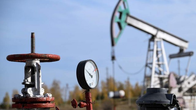 Котировки нефти рухнули больше чем на 6%, Brent торгуется ниже $59 за баррель