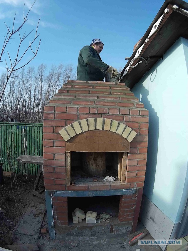 Барбекю из кирпича своими руками