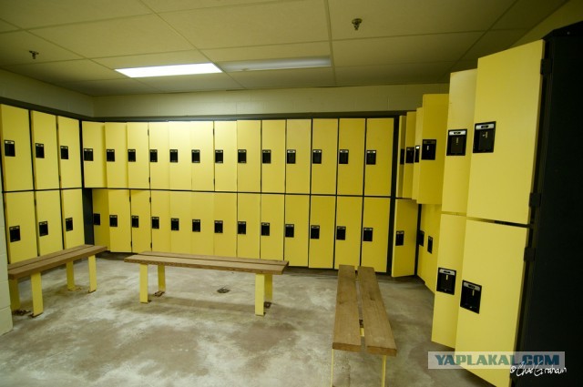 Канадский город-призрак застывший в 80-х