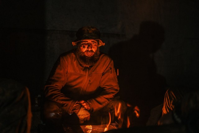Полк "Азов" опубликовал фото условий жизни в бункере под Азовсталью