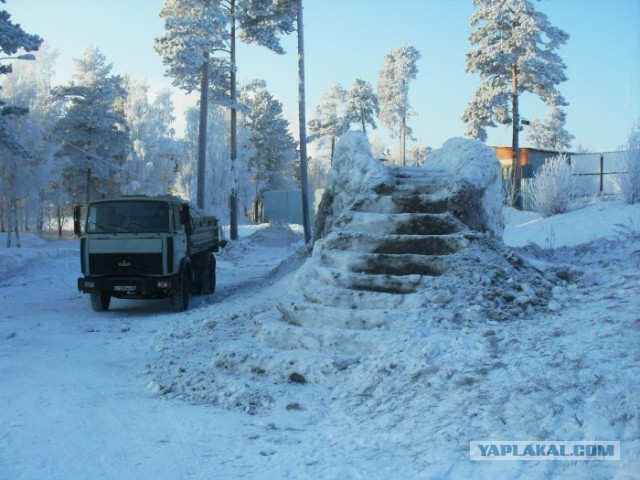 Куда увозят снег с улиц?