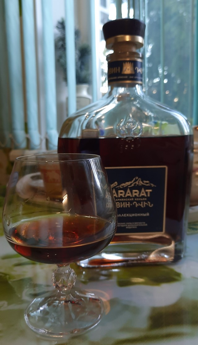 С пятницей, алкаши!