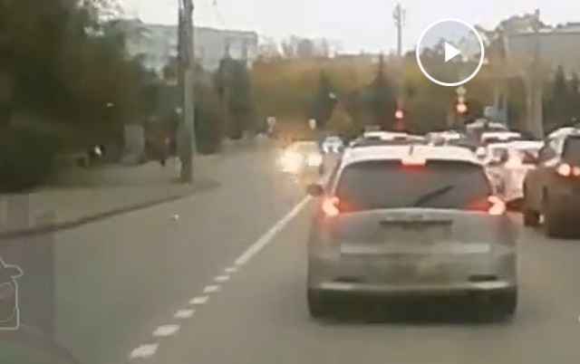 "Что у него с головой? Пошли смотреть!"