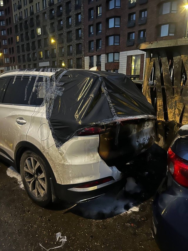 В Марьино сгорели семь автомобилей и два мотоцикла