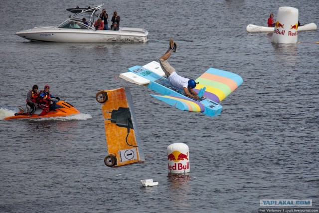 Горячий репортаж с Red Bull Flugtag`a