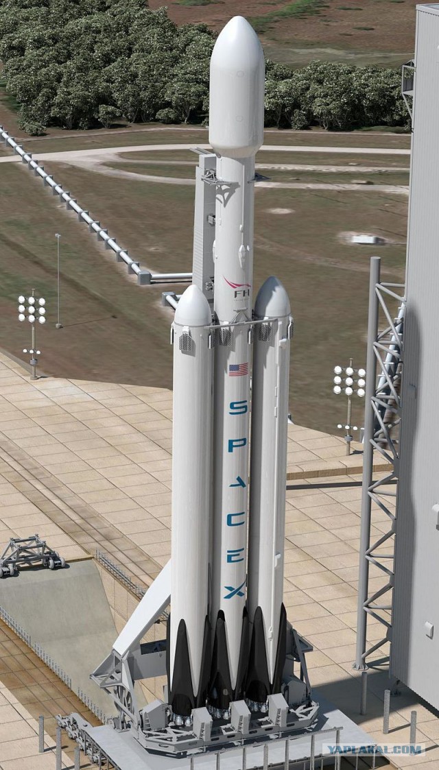 Будущее наступает. Илон Маск показал почти собранную ракету-носитель Falcon Heavy