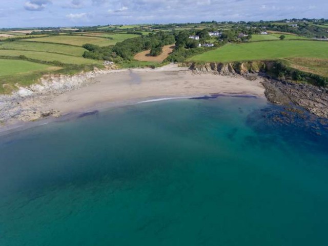 34 удивительные вещи, которыми владеет королева Елизавета II