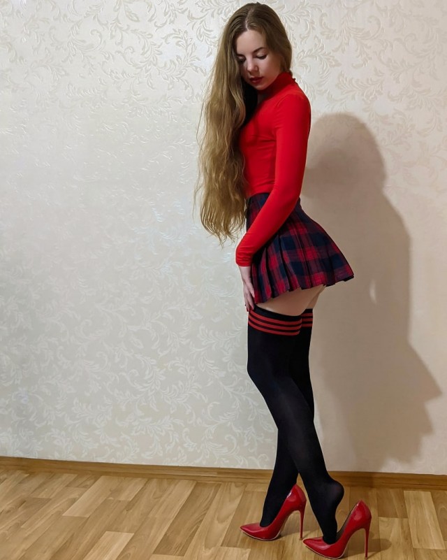 Девушки в чулках