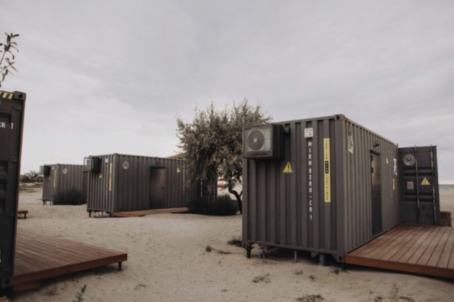 В Евпатории открыли мини-отель из железных контейнеров