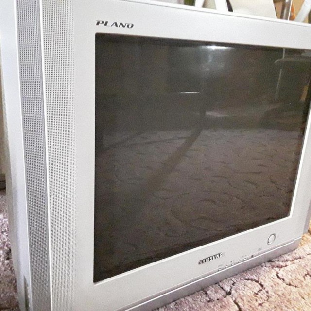 Легендарные телевизоры 90-х: Funai, JVC, Aiwa и другие.