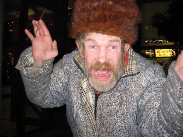 Хоронили как-то тёщу.