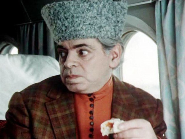 Развеиваем миф, что в СССР вдоволь-то и не ели и сравниваем с современностью